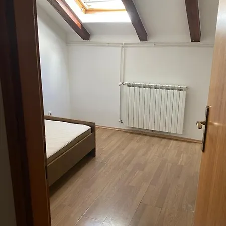 This Is Not Open! Asked Them To Take Off This Property!! Please Do Not Reserve! * Čilipi