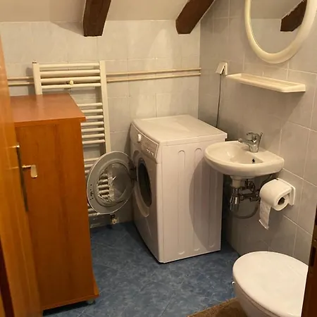 This Is Not Open! Asked Them To Take Off This Property!! Please Do Not Reserve! *